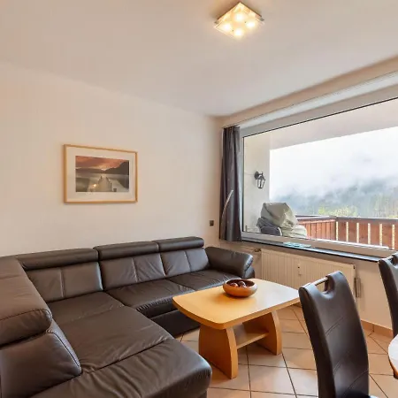 Apartment Holiday-1 By Interhome