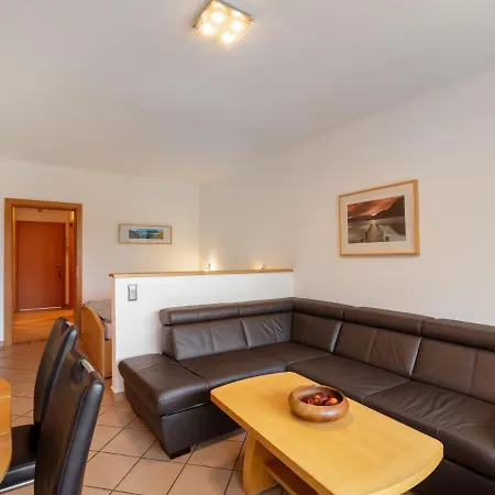 Apartment Holiday-1 By Interhome